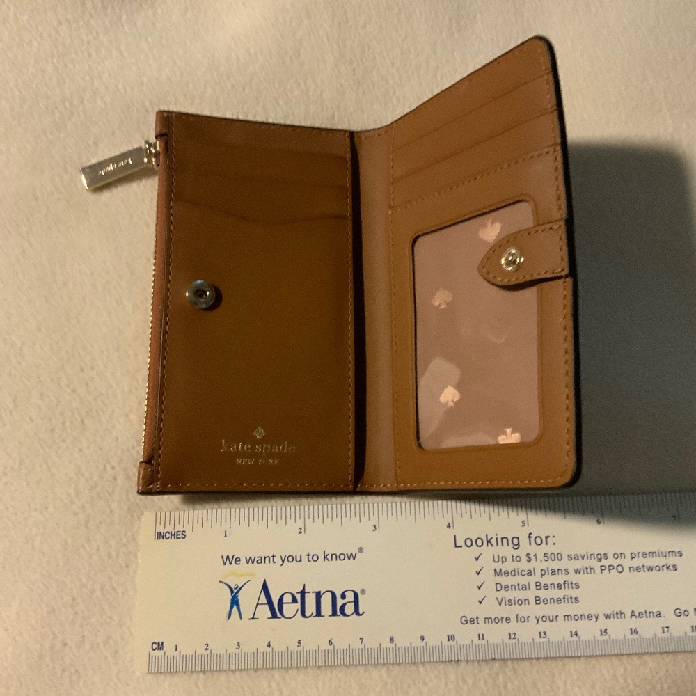 NWOT Kate Spade Slim Bifold Wallet